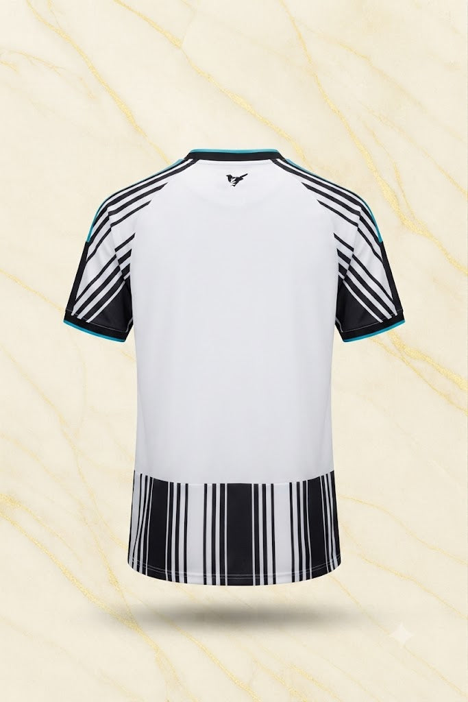 Newcastle Home Kit 26/27 back